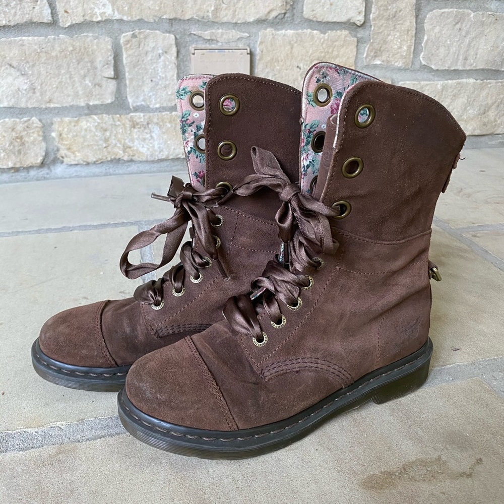 Dr Martens Women’s Aimilie lace up boot